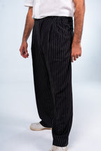 Black Classic Pinstripe Pleated Trousers - بنطلون كلاسيك أسود مقلم بكسرات