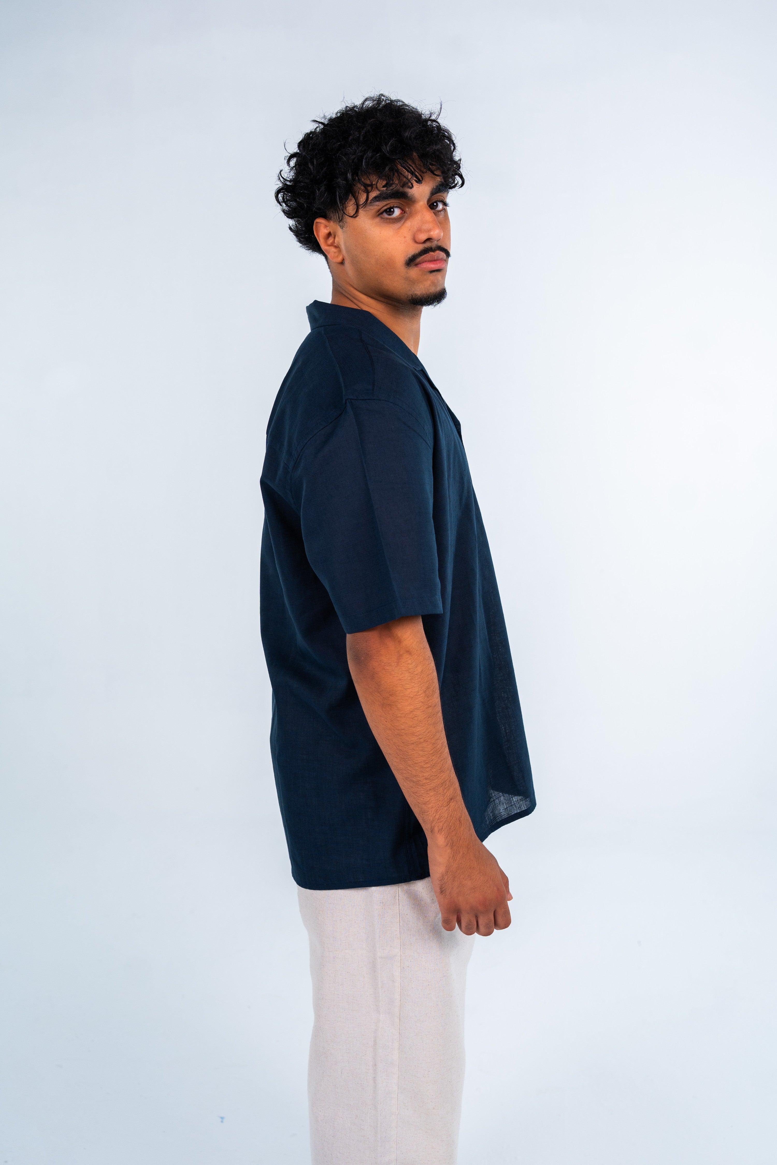 Navy V-Cut Short Sleeve Shirt | V قميص نص كم كحلي فتحة