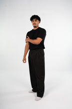Black Round-Neck T-Shirt - تيشيرت أسود بياقة دائرية