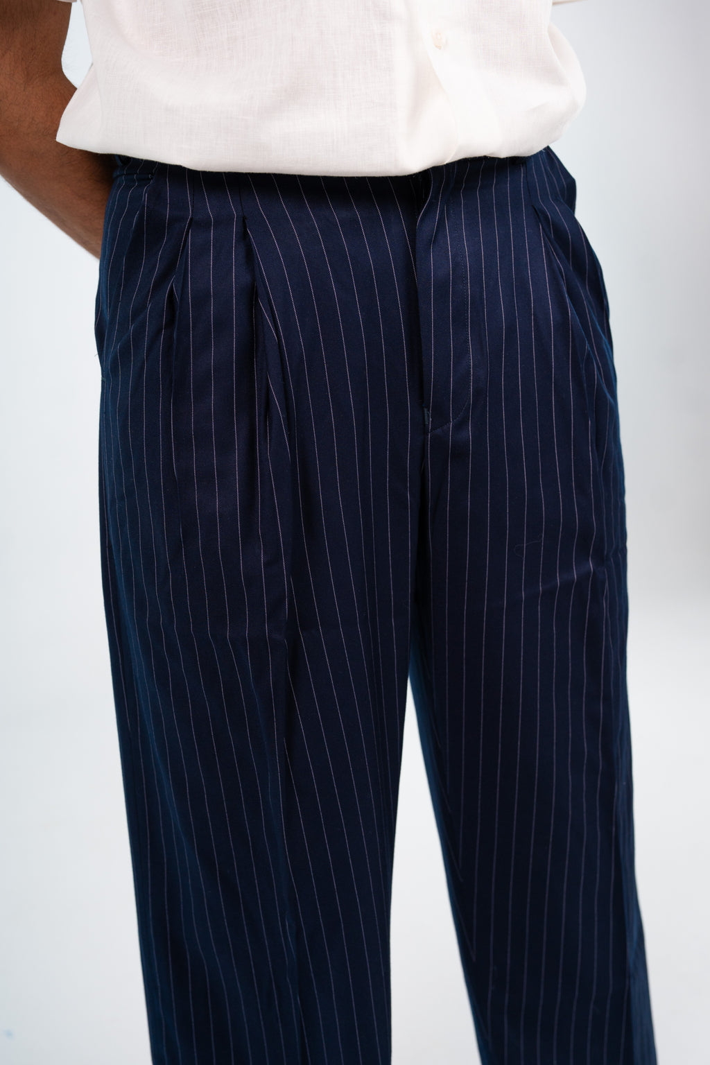 Navy Blue Classic Pinstripe Pleated Trousers - بنطلون كلاسيك كحلي مقلم بكسرات