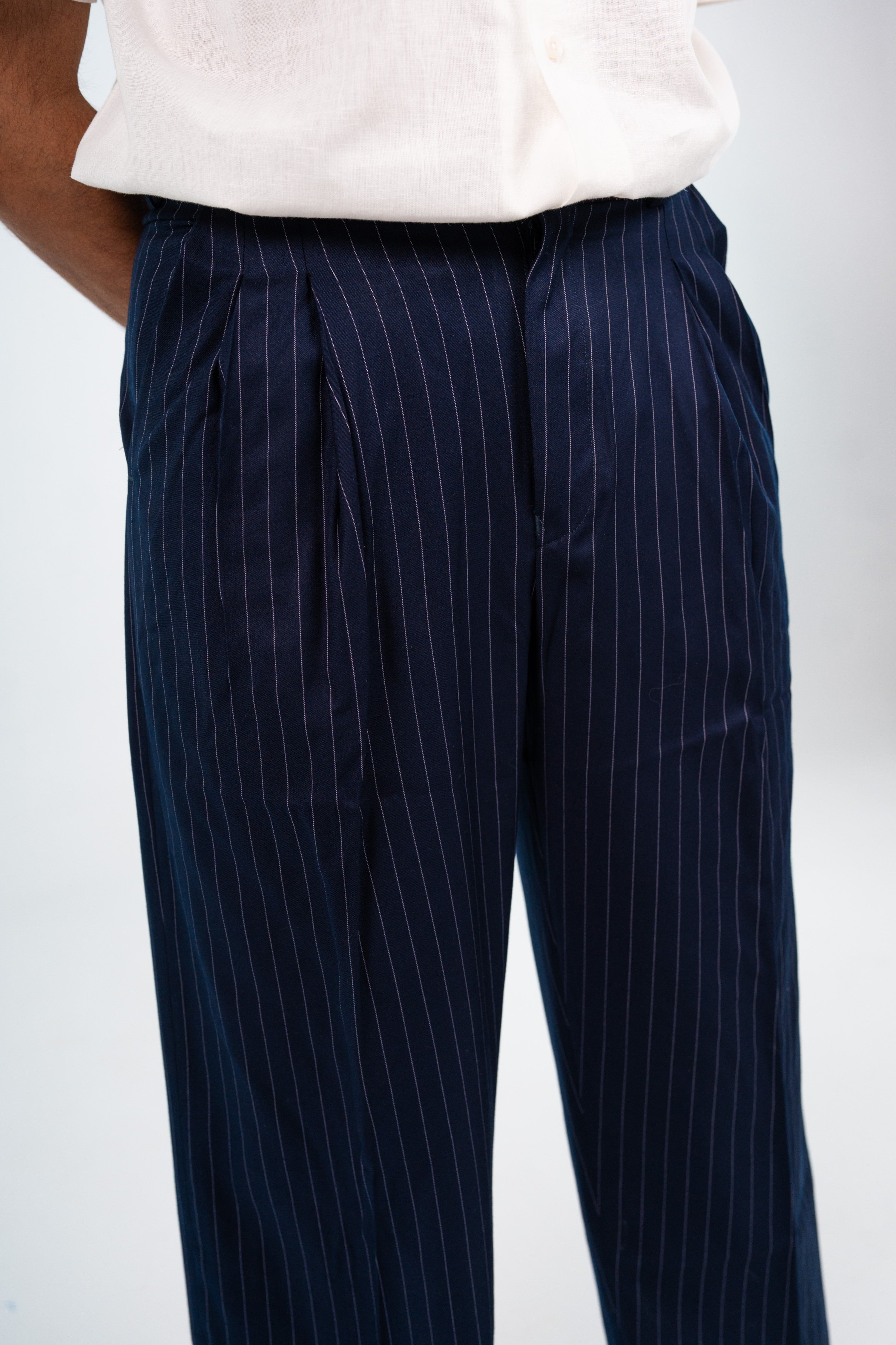 Navy Blue Classic Pinstripe Pleated Trousers - بنطلون كلاسيك كحلي مقلم بكسرات